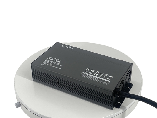 LFP 29.2V 25A RV リチウム電池 インテリジェントファン制御 IP20 保護